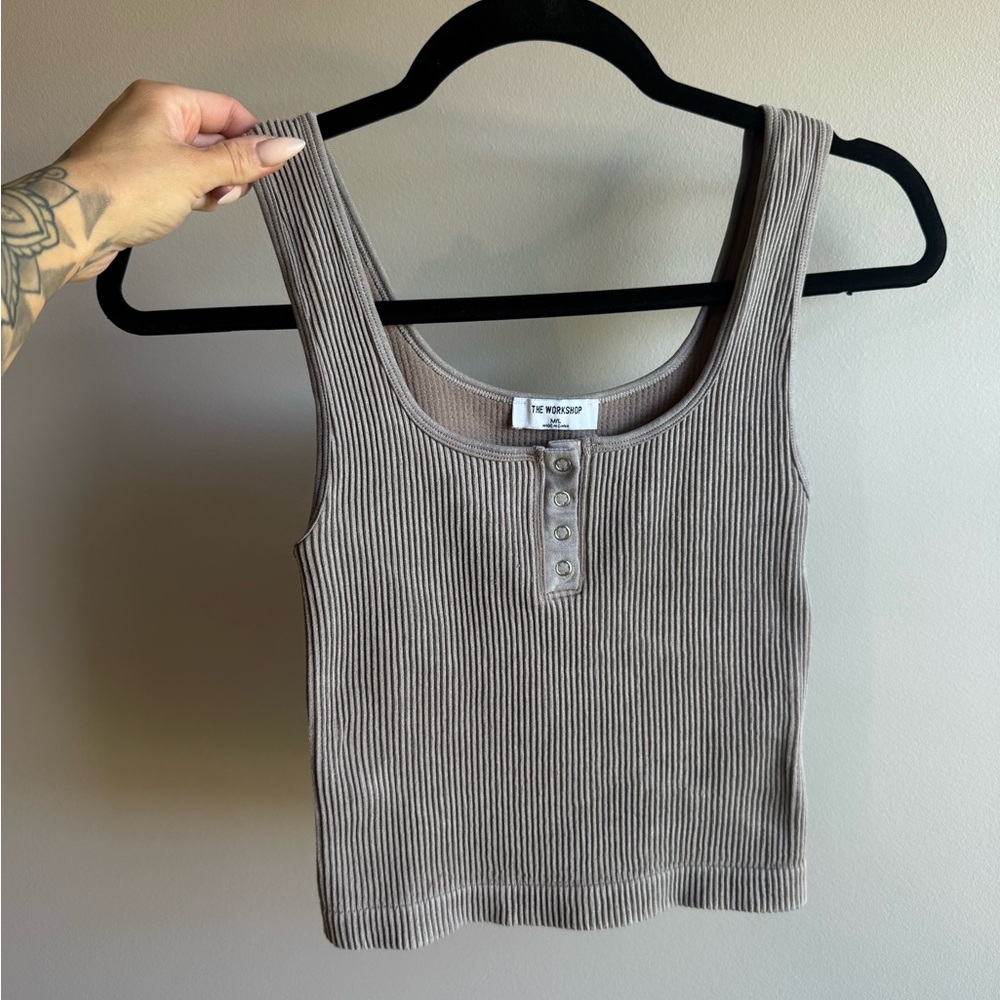 Women’s M/L tank